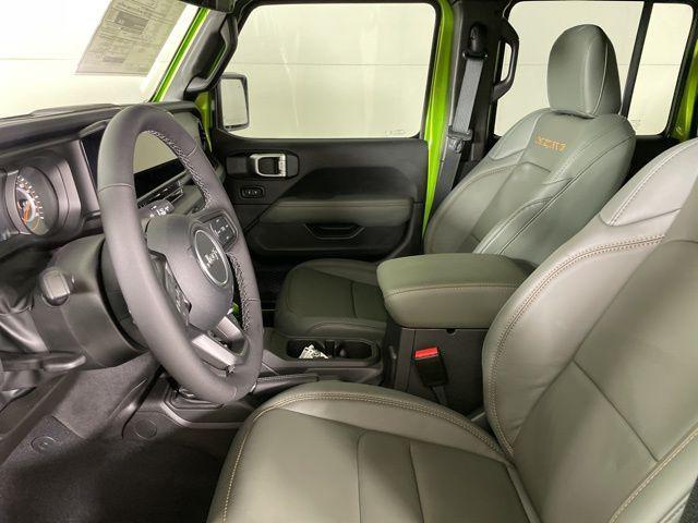 new 2025 Jeep Gladiator car, priced at $49,900