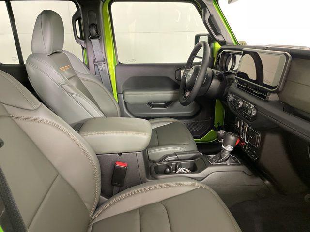 new 2025 Jeep Gladiator car, priced at $49,900