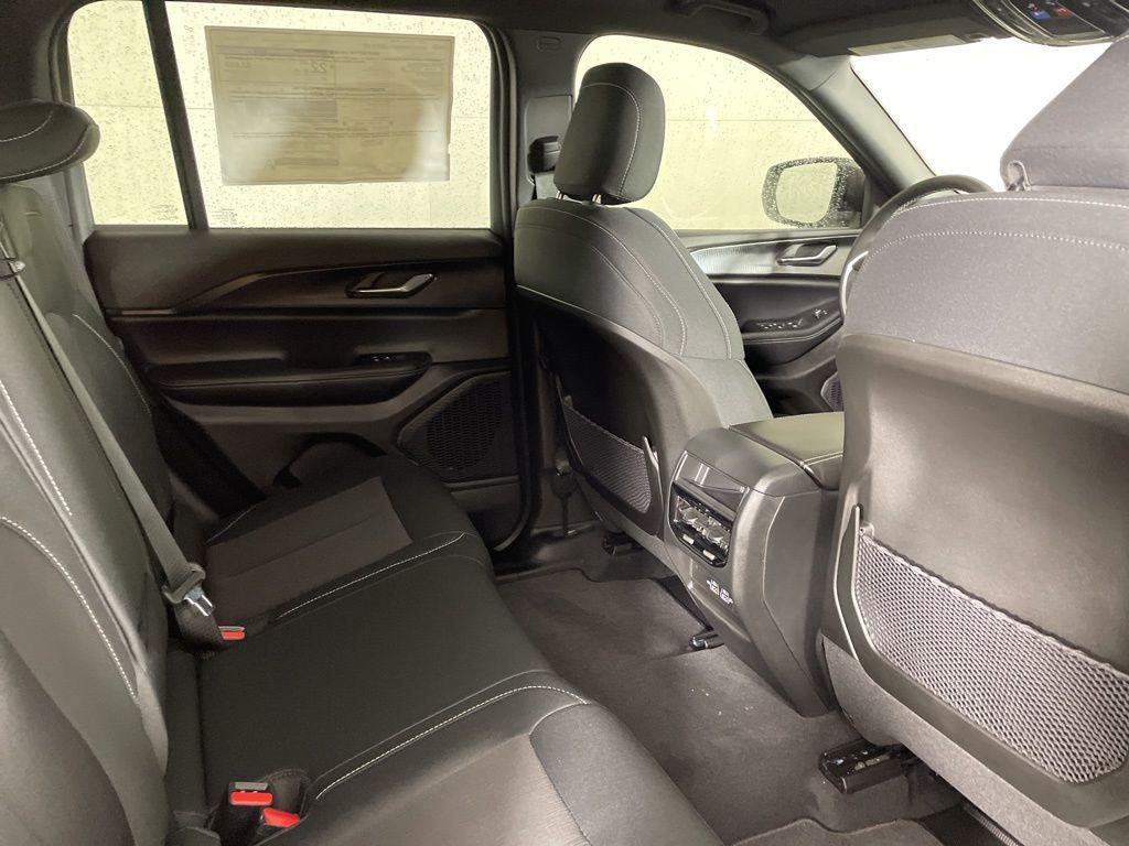 new 2025 Jeep Grand Cherokee car, priced at $29,900