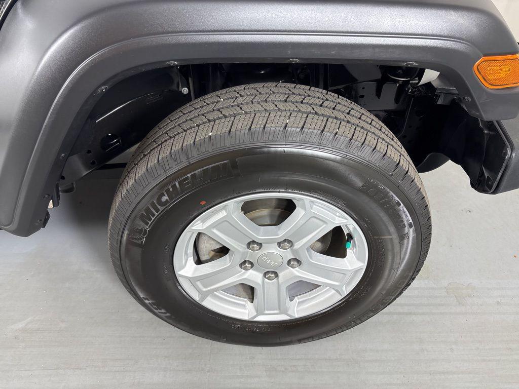 used 2021 Jeep Wrangler Unlimited car, priced at $27,900