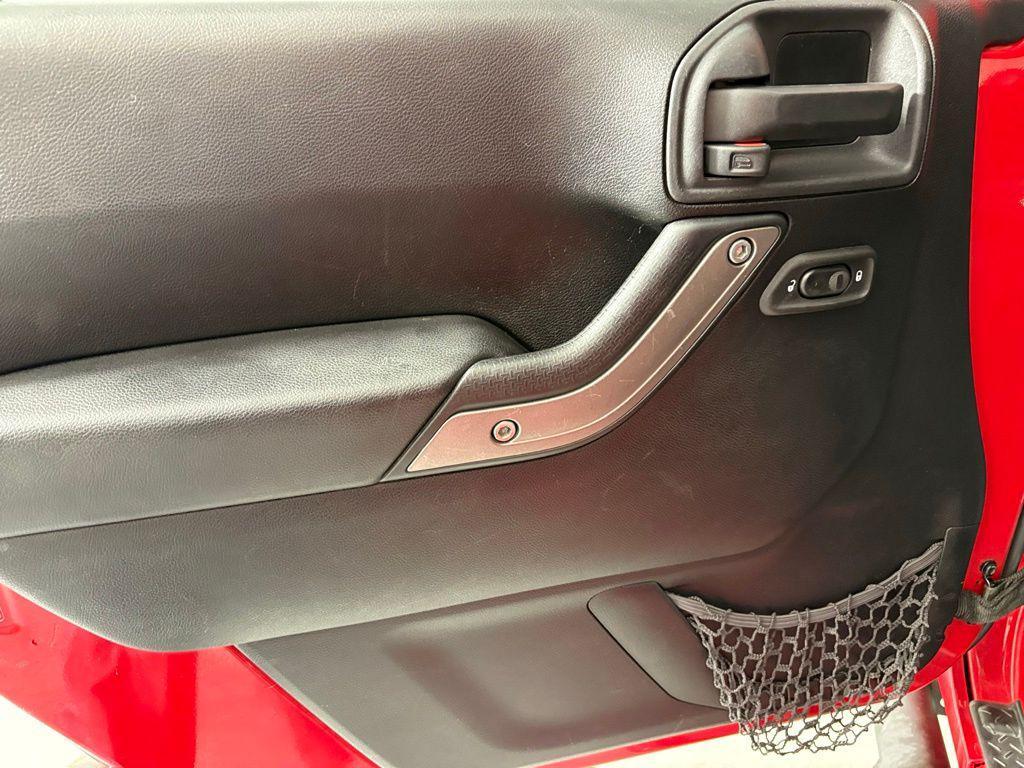 used 2014 Jeep Wrangler Unlimited car, priced at $10,900