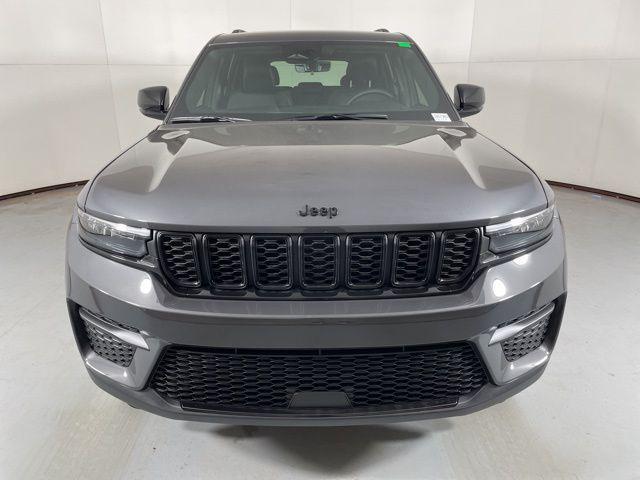new 2025 Jeep Grand Cherokee car, priced at $32,200