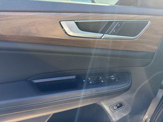 used 2024 Volkswagen Atlas car, priced at $26,800