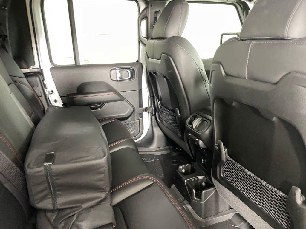 new 2025 Jeep Gladiator car, priced at $50,985