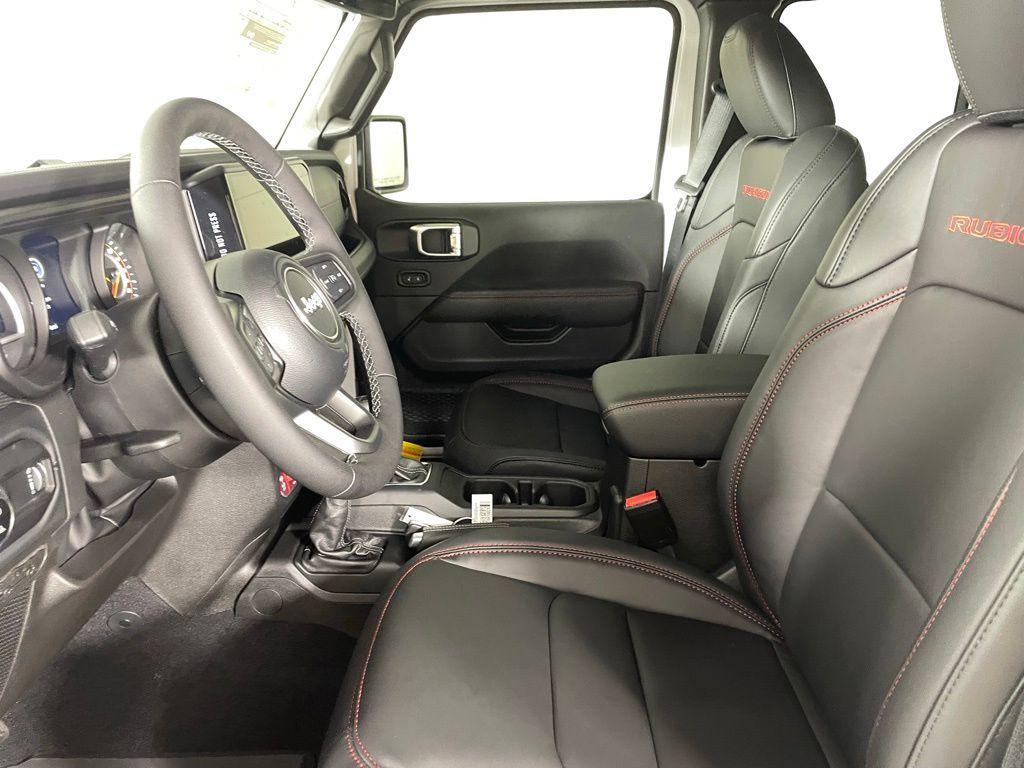 new 2025 Jeep Gladiator car, priced at $50,985