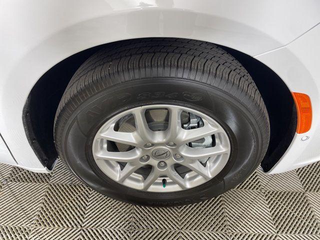 new 2025 Chrysler Pacifica car, priced at $38,425