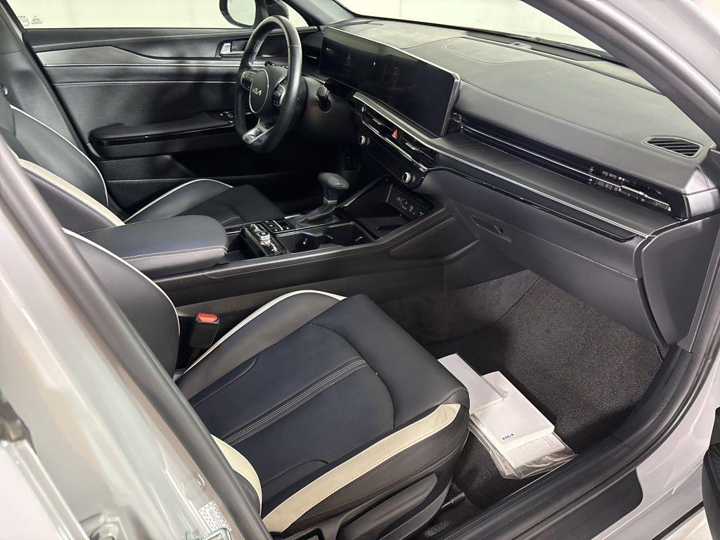 used 2025 Kia K5 car, priced at $28,000