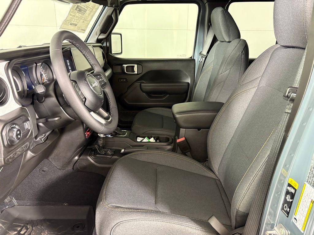 new 2026 Jeep Gladiator car, priced at $47,900