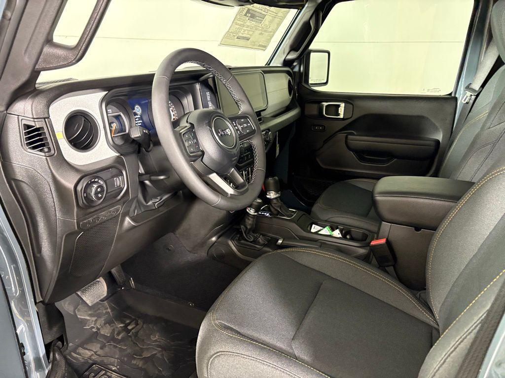 new 2026 Jeep Gladiator car, priced at $47,900