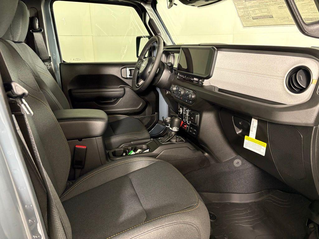 new 2026 Jeep Gladiator car, priced at $47,900