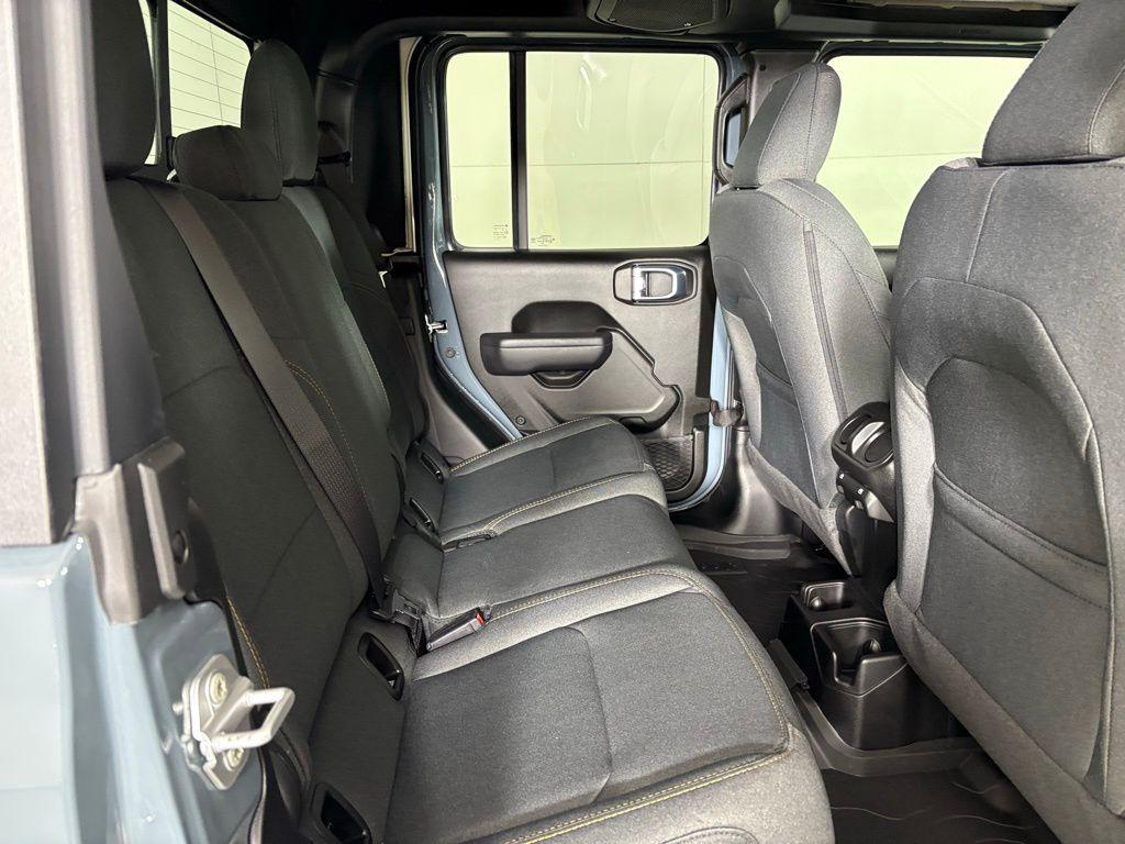 new 2026 Jeep Gladiator car, priced at $47,900