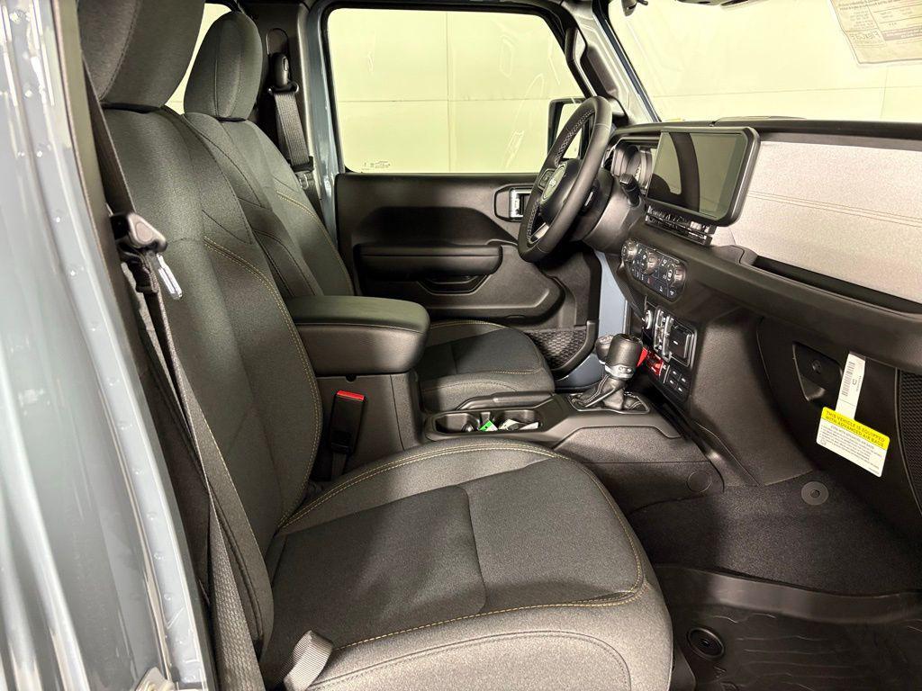 new 2026 Jeep Gladiator car, priced at $47,900