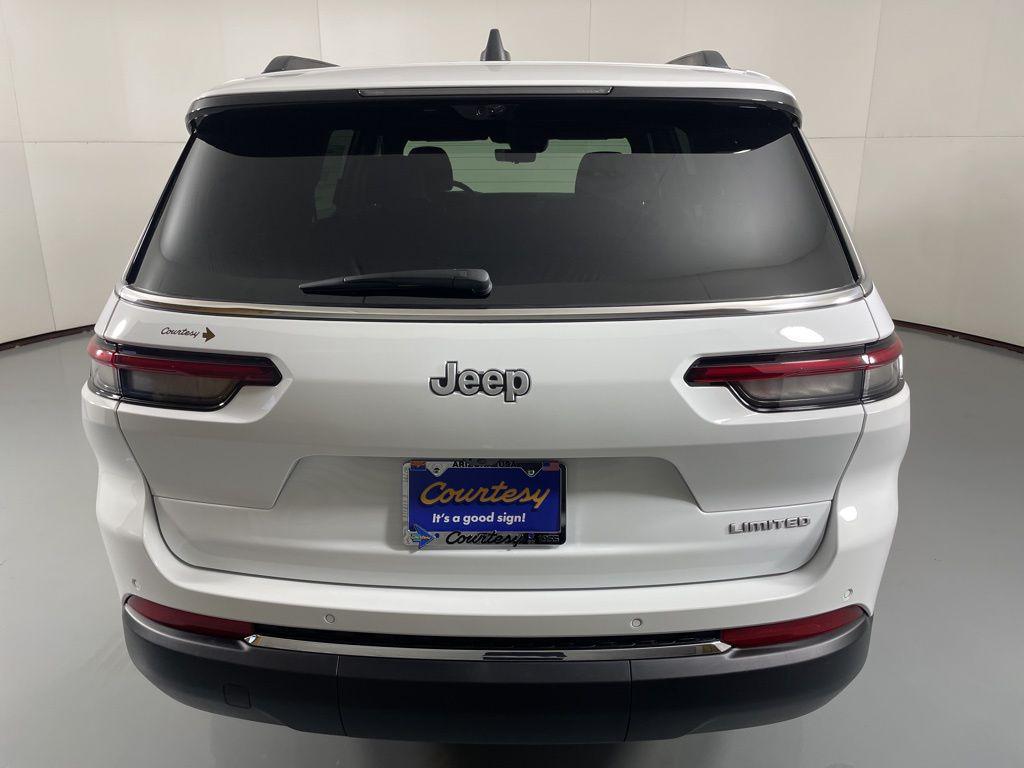 new 2025 Jeep Grand Cherokee L car, priced at $45,900