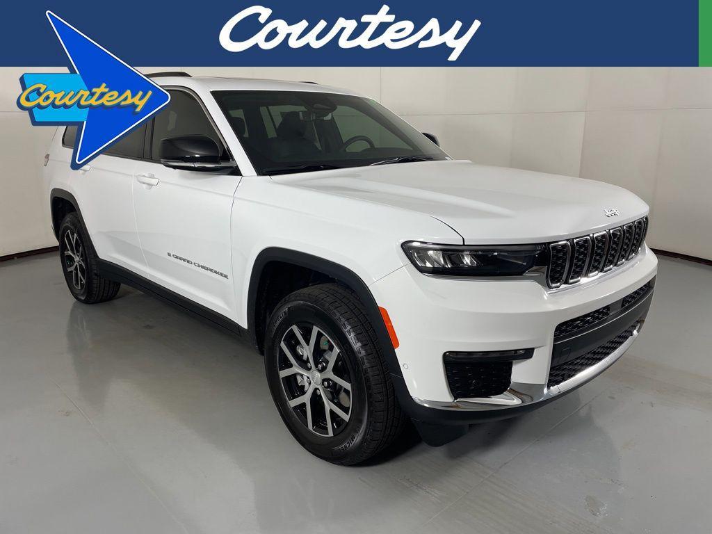 new 2025 Jeep Grand Cherokee L car, priced at $45,900