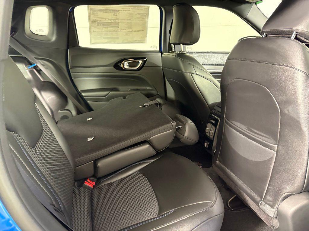 new 2026 Jeep Compass car, priced at $25,900