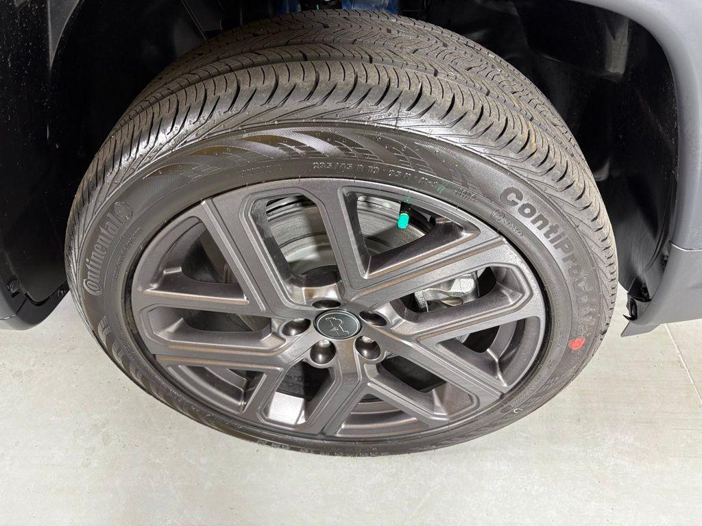 new 2026 Jeep Compass car, priced at $25,900