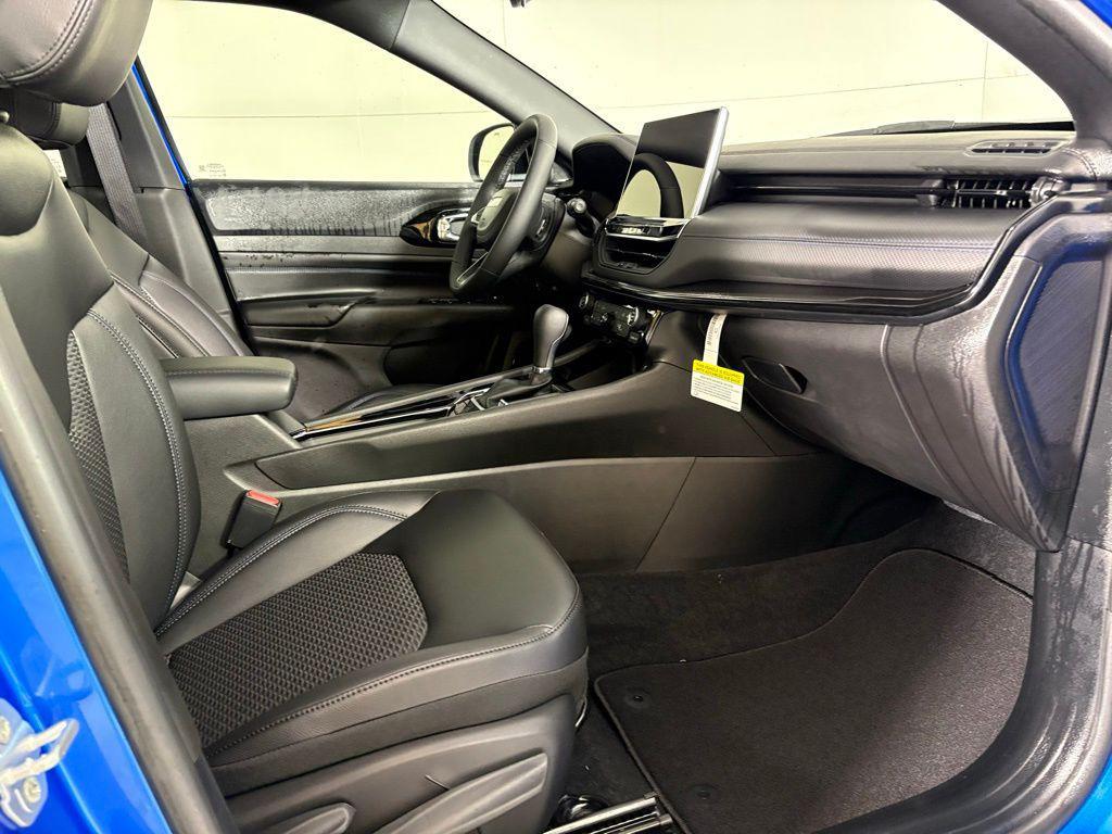 new 2026 Jeep Compass car, priced at $25,900