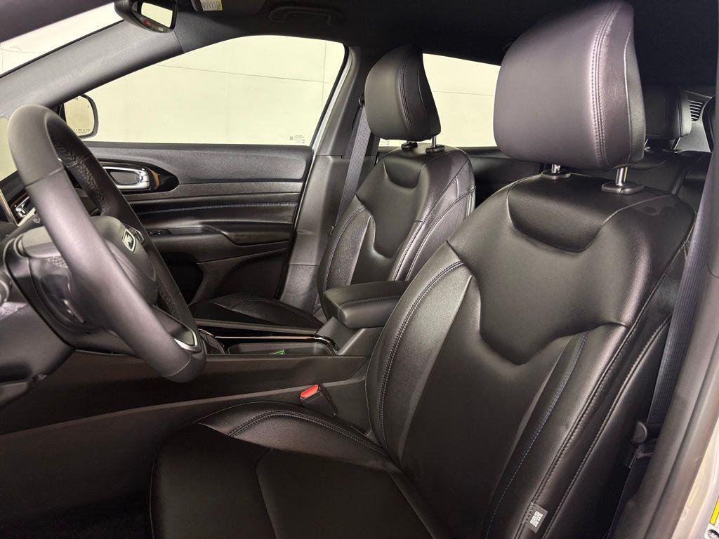 new 2026 Jeep Compass car, priced at $32,900