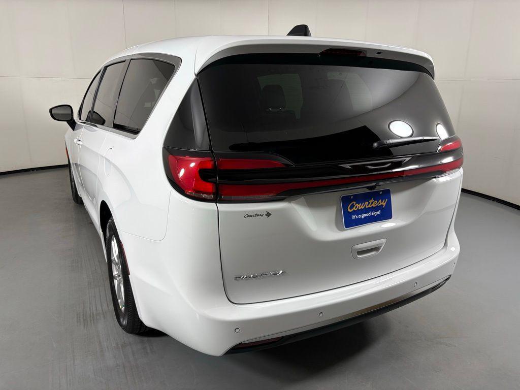new 2027 Chrysler Pacifica car, priced at $48,549