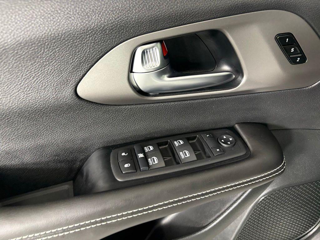 new 2027 Chrysler Pacifica car, priced at $48,549