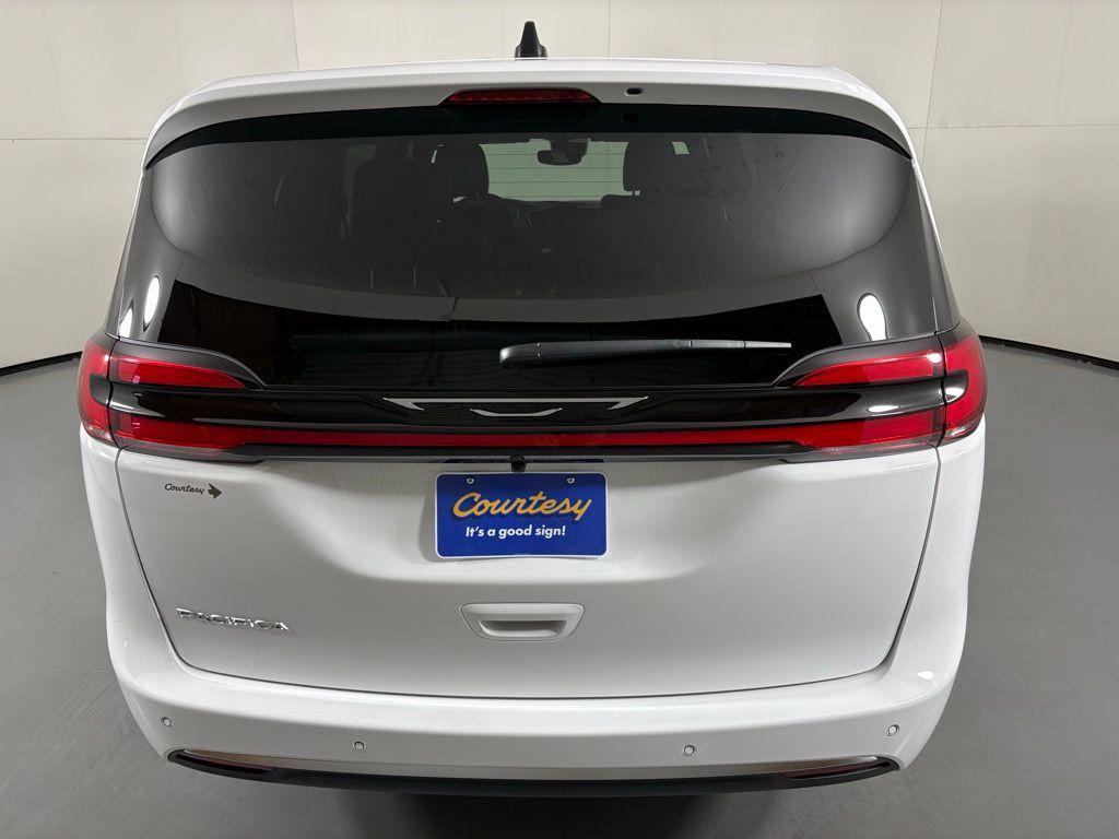 new 2027 Chrysler Pacifica car, priced at $48,549