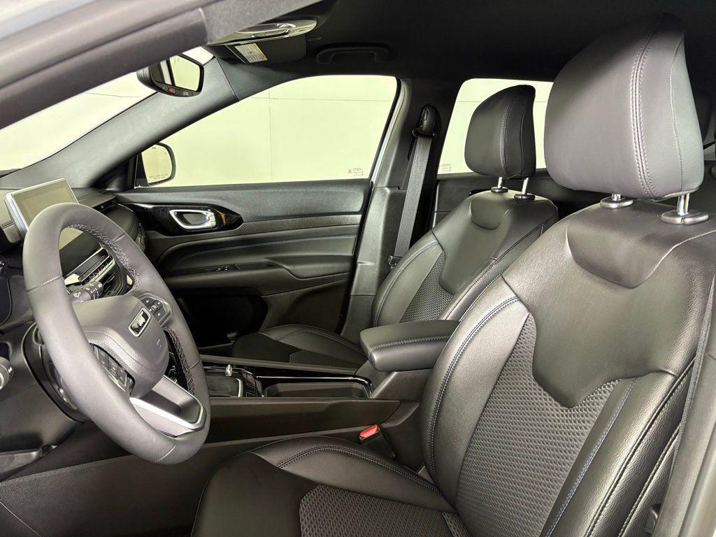 new 2026 Jeep Compass car, priced at $28,500