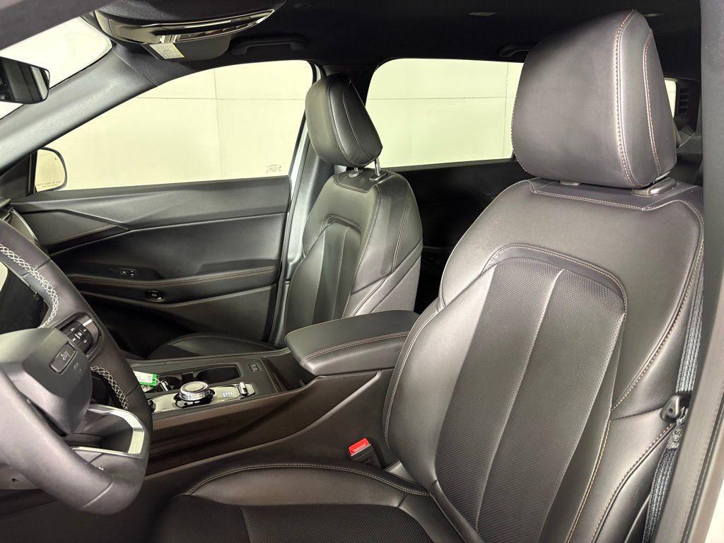 new 2026 Jeep Cherokee car, priced at $41,000