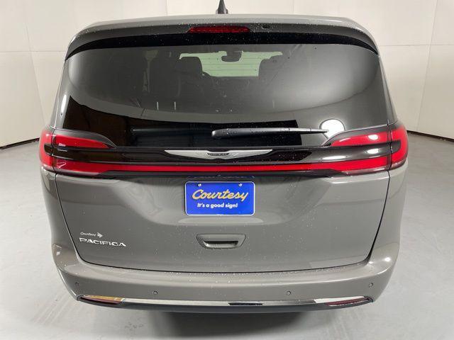 new 2025 Chrysler Pacifica car, priced at $36,940