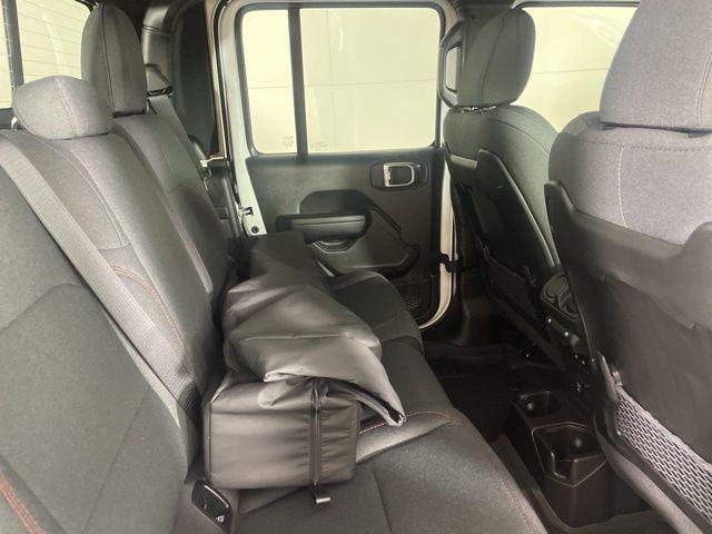 new 2025 Jeep Gladiator car, priced at $42,600