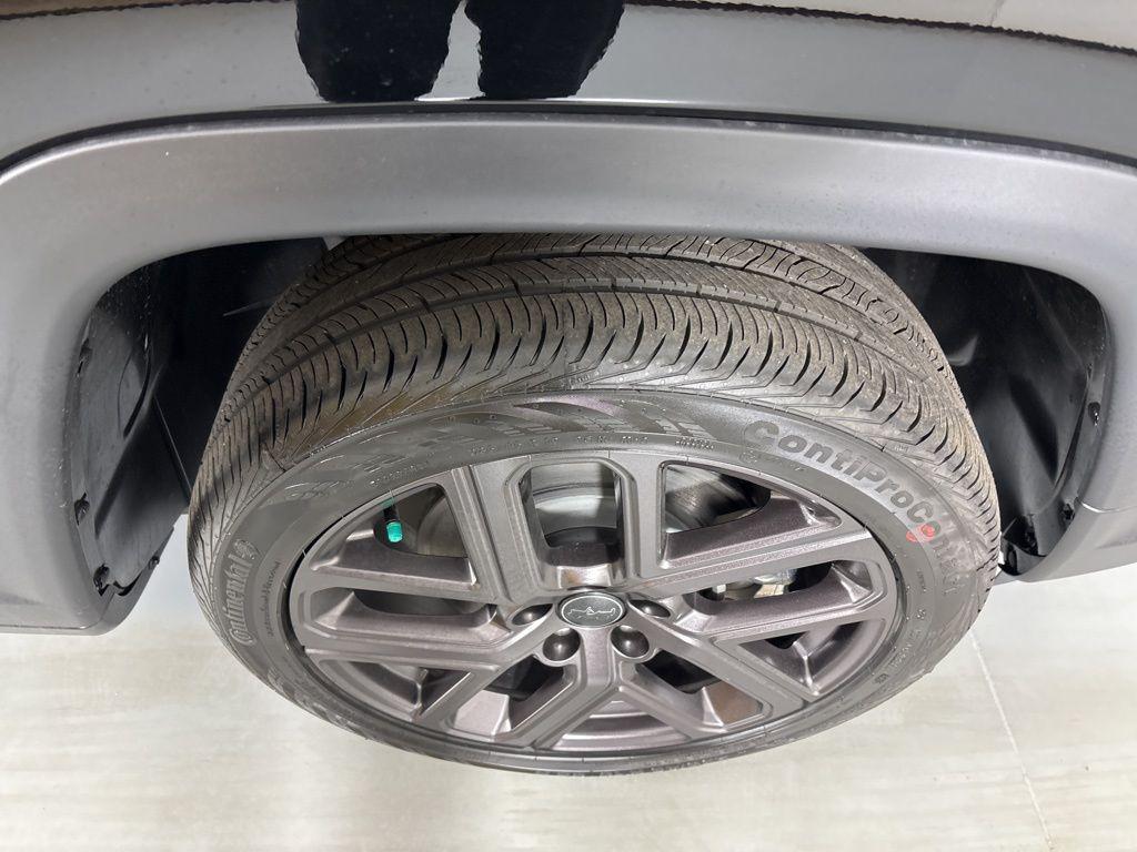 new 2026 Jeep Compass car, priced at $33,425