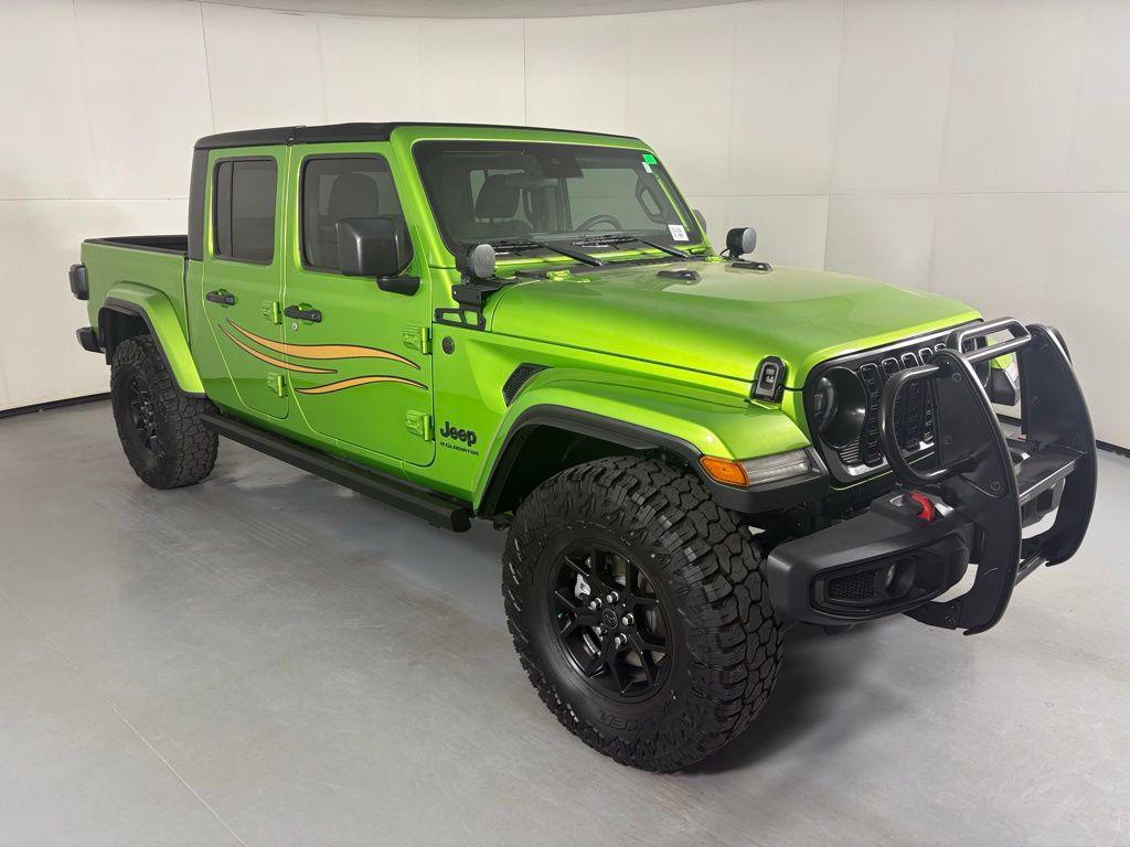 used 2025 Jeep Gladiator car, priced at $39,900