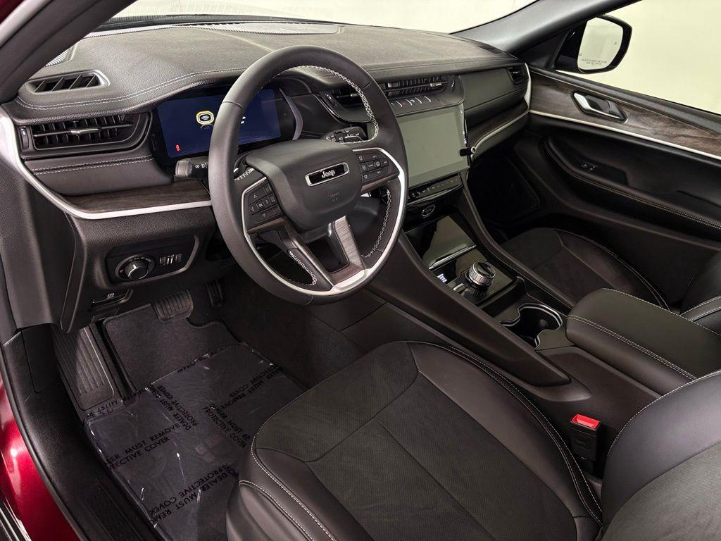 new 2026 Jeep Grand Cherokee car, priced at $37,853