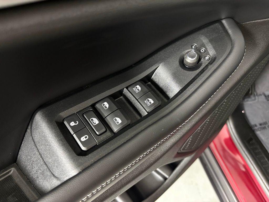 new 2026 Jeep Grand Cherokee car, priced at $37,853