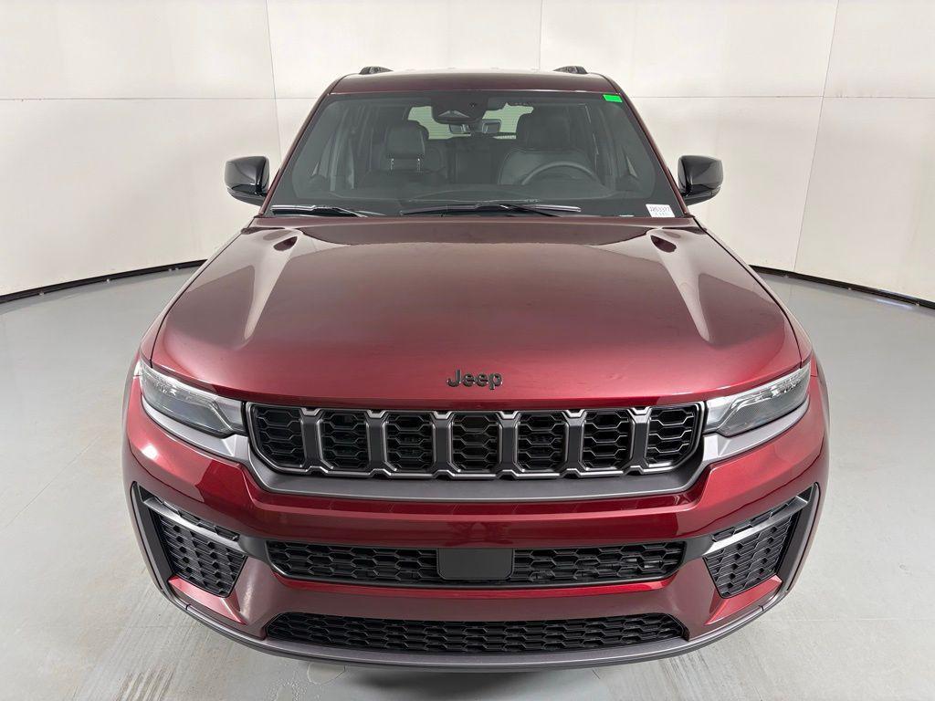 new 2026 Jeep Grand Cherokee car, priced at $37,853