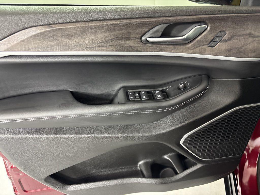 new 2026 Jeep Grand Cherokee car, priced at $47,985