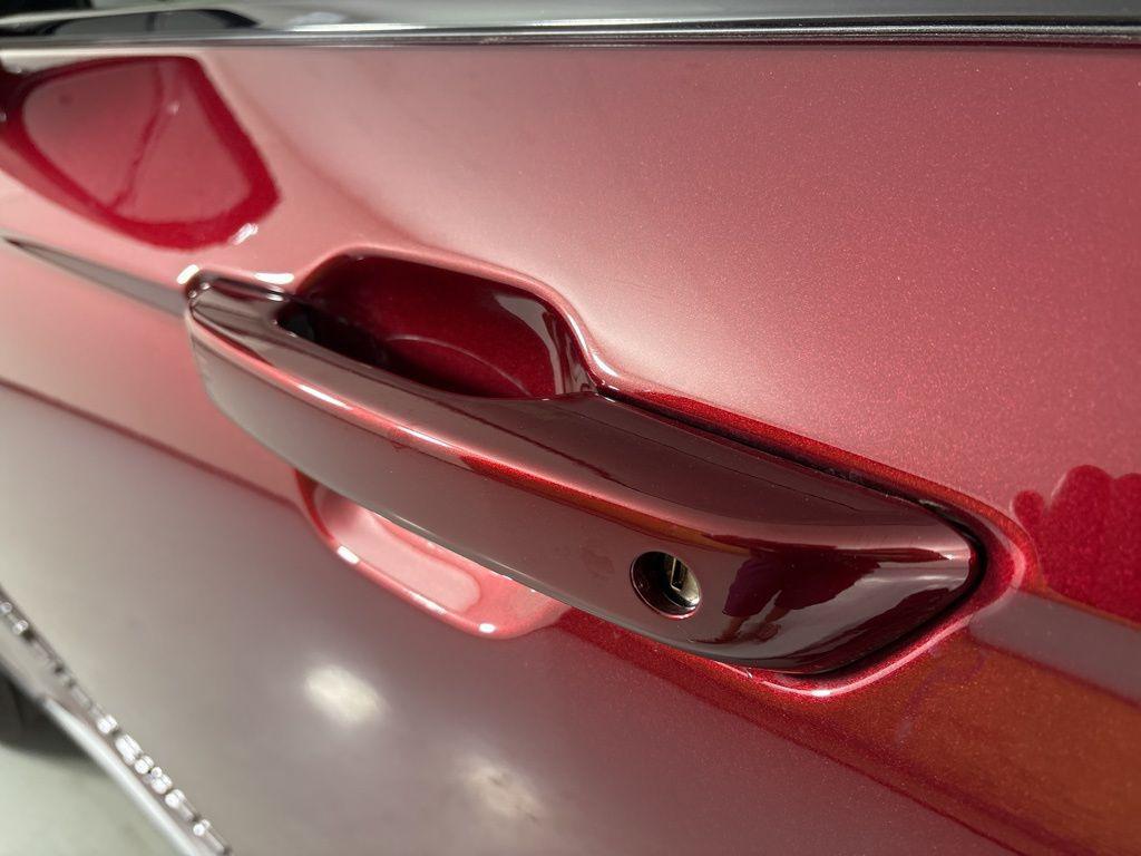 new 2026 Jeep Grand Cherokee car, priced at $47,985