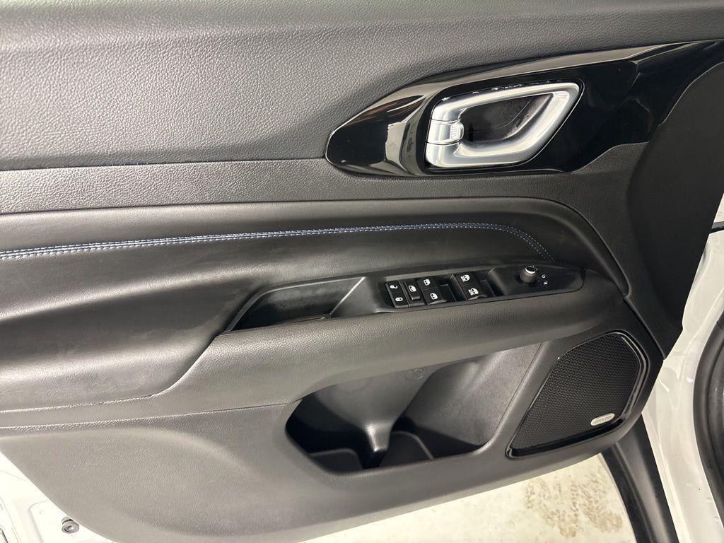 new 2026 Jeep Compass car, priced at $32,900