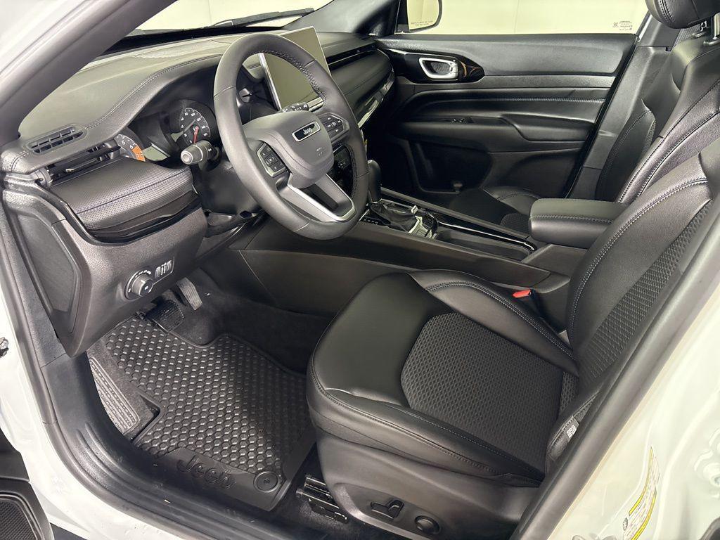 new 2026 Jeep Compass car, priced at $32,900