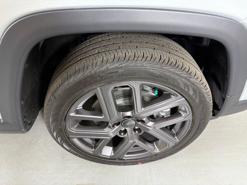 new 2026 Jeep Compass car, priced at $27,080