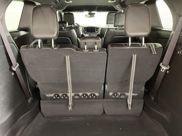 new 2025 Chrysler Pacifica car, priced at $36,220