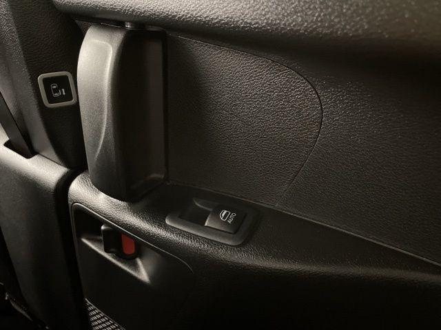 new 2025 Chrysler Pacifica car, priced at $36,220