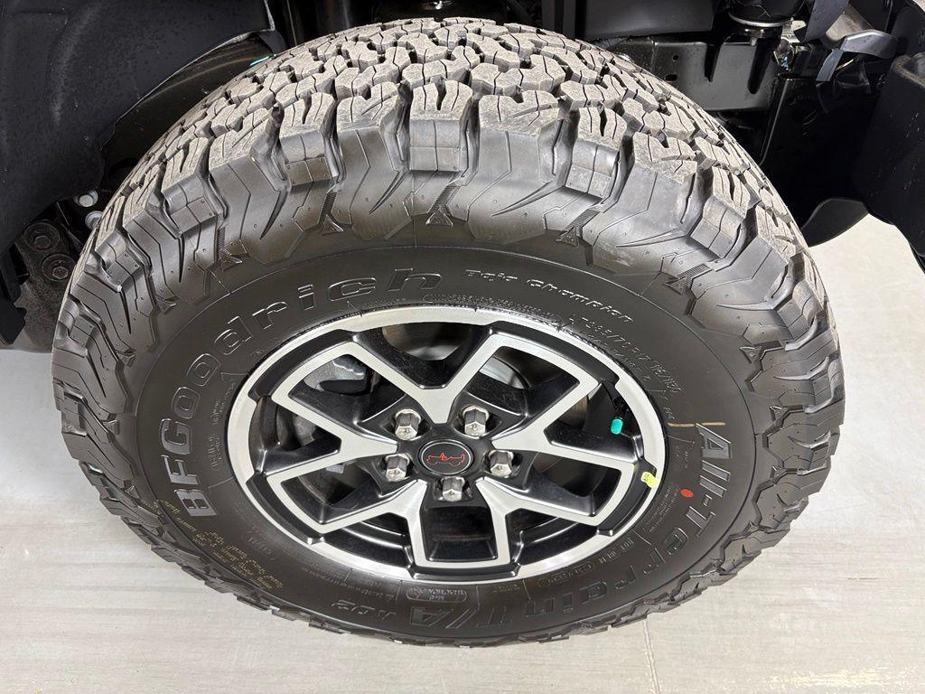 new 2026 Jeep Wrangler car, priced at $47,623
