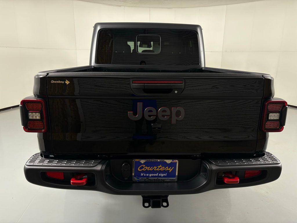 new 2026 Jeep Gladiator car, priced at $46,405