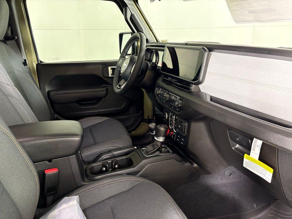 new 2026 Jeep Wrangler car, priced at $46,185