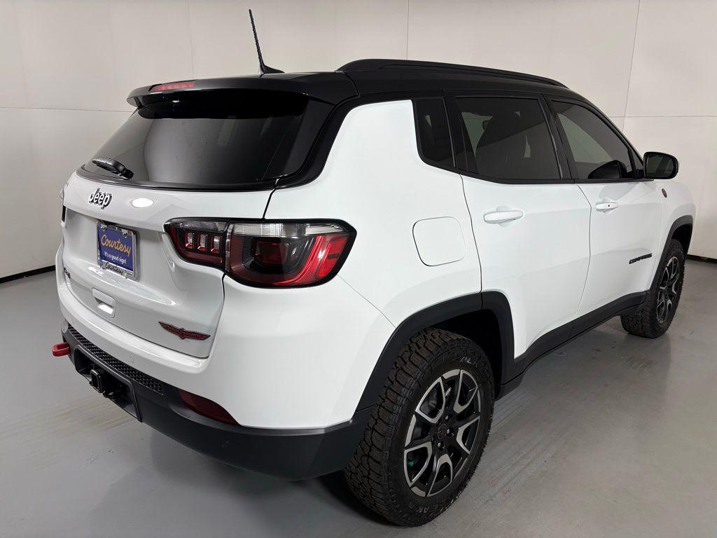 new 2026 Jeep Compass car, priced at $32,900