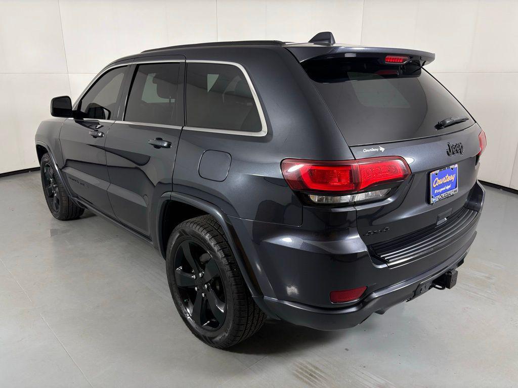 used 2015 Jeep Grand Cherokee car, priced at $12,900