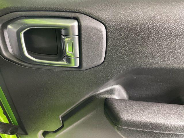 new 2025 Jeep Gladiator car, priced at $53,620