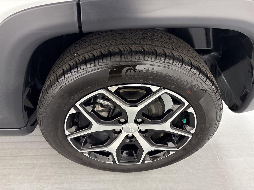 used 2024 Jeep Compass car, priced at $23,900