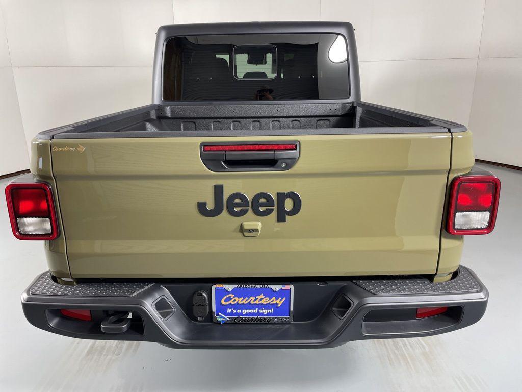 new 2025 Jeep Gladiator car, priced at $39,500
