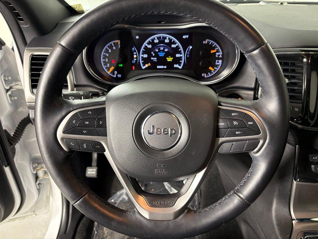 used 2022 Jeep Grand Cherokee car, priced at $24,900